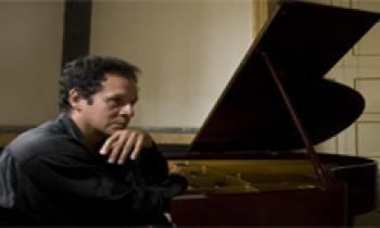 Un viaje musical con Juan José Chuquisengo. Concierto didáctico.